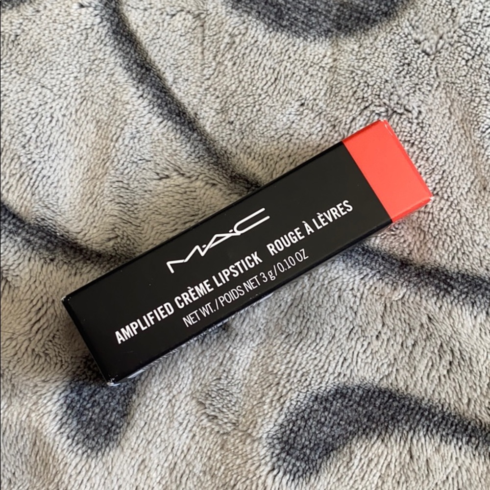 MAC Cosmetics ‘Vegas Volt’ Creme Lipstick